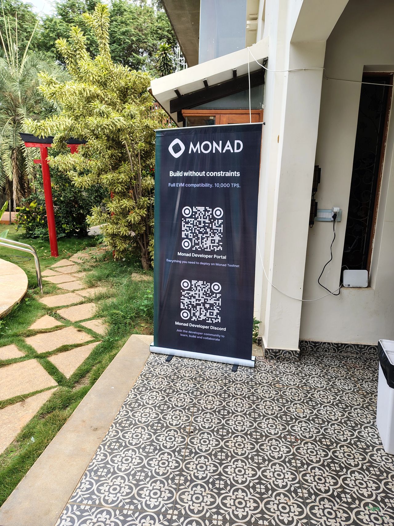 Sidebet Monad